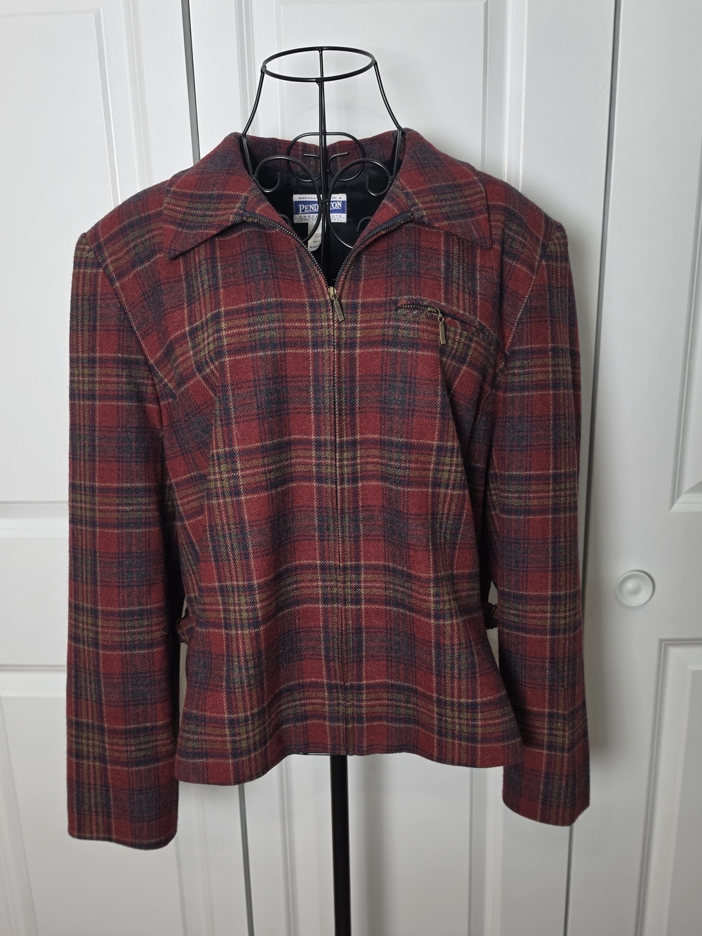 Vintage Pendleton Knockabouts Red Tartan Plaid 100% Wool Zip Jacket USA